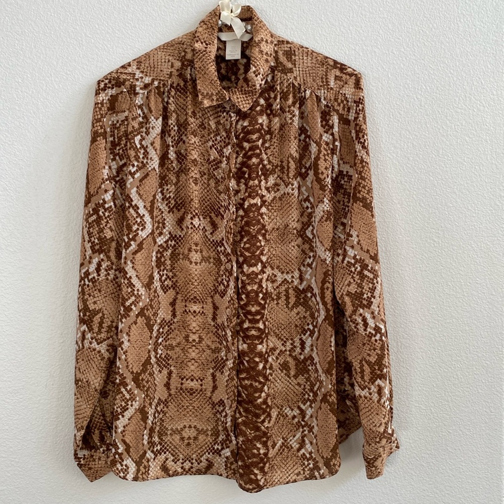 H&M‎ Women's Animal Print Button Down Blouse Top Long Sleeve Size 6